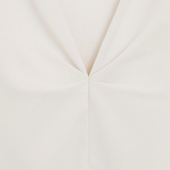 Mango Flowy Vneck blouse - Picture 6 of 6